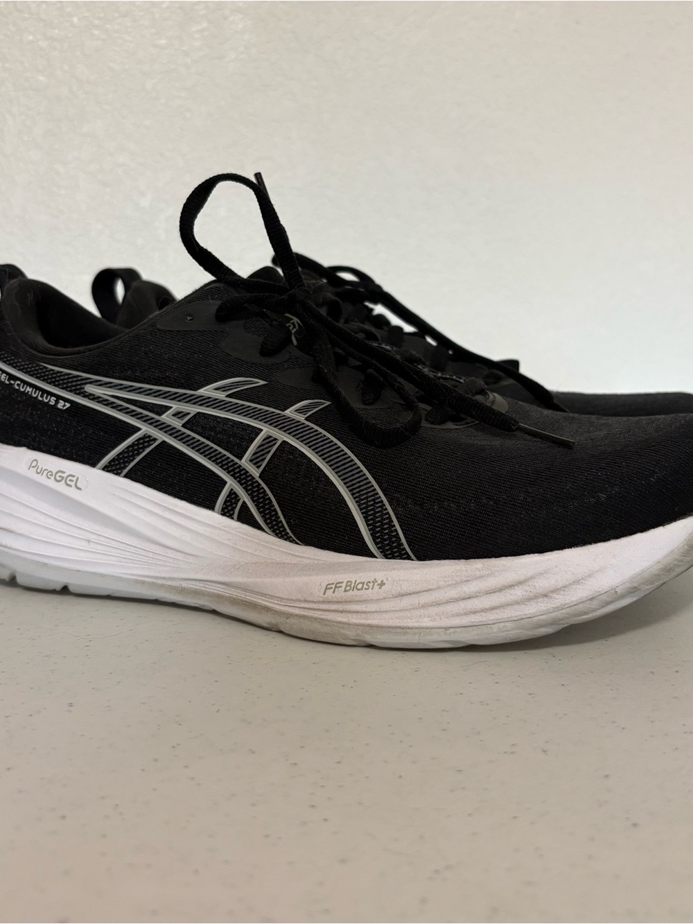 ASICS Men’s Gel-Cumulus 27 pureGEL Black and White Running Shoes Size 11.5 WIDE
